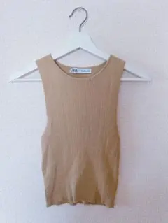ZARA リブニット タンクトップ ベージュ　ゴールドのサムネイル