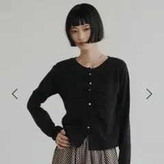 ギャザーボタンカーディガン LOWRYS FARM ブラック ローリーズファーム