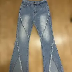 フリンジ　ライトブルー　ブーツカットデニム