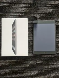 Apple iPad mini 2 スペースグレー 本体