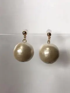 大きめコットンパールのピアス