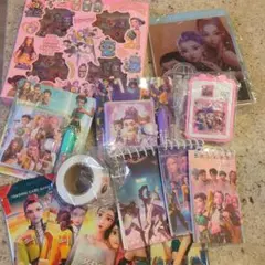KPOPガールズ! デーモン・ハンターズ　シール文房具まとめ売り
