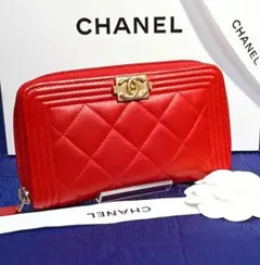 CHANEL♥ボーイシャネル✨ジップタイプ♥赤✨コンパクト長財布♥超美品✨鑑定済のサムネイル