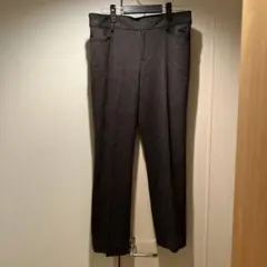 ダークグレー スラックス