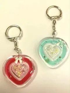 シャカシャカレジンキーホルダー　２つセット