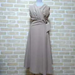 OFUON【新品】ベージュワンピース