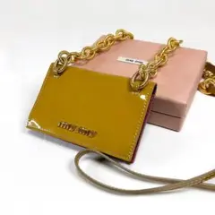 正規品♡miumiu♡ミュウミュウ マトラッセ ショルダーウォレット チェーン MIU MIU - 美品 MIUMIU ミュウミュウ マテラッセ レザー ロゴ