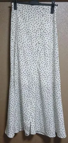 水玉模様 フレアロングスカート