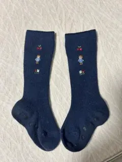 ファミリア ベビー靴下 ネイビー さくらんぼ 女の子 刺繍 滑り止め