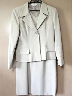 フォーマルワンピース、スーツ９号