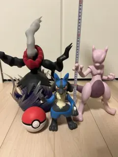 ポケモン　フィギュア　ソフビ　ビッグフィギュア　ダークライ　ミュウツー　ルカリオ