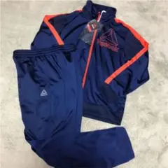 新品タグ付き セットアップ リーボックのサムネイル