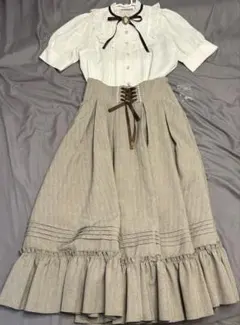 Amavel Classical Doll ブラウスとスカートのセット　アマベルのサムネイル