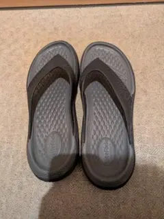 Crocs ビーチサンダル ブラックのサムネイル
