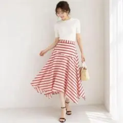 新品 ユナイテッドアローズ　シルク混リネン フレアスカート 36のサムネイル
