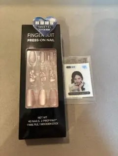 FINGER SUIT PRESS-ON NAIL