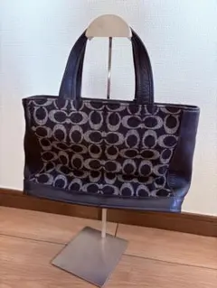 ブラック ハンドバッグ