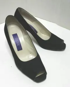 MEDA 黒ヌバック　パンプス