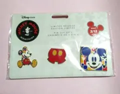 ディズニー ピンバッジ ミッキー　ディズニーストア　3個セット