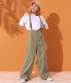 サスペンダー付きワイドパンツのサムネイル
