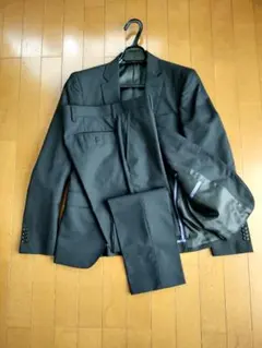 ビジネススーツ 黒 ノータック