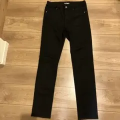 CLOSSHI ブラックストレートパンツ　スキニー黒　w64 しまむらM L