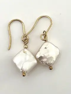 淡水パール スクエア型　ピアス イヤリング　サージカルステンレス