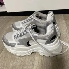 Item thumbnail for item d47fc3b5-4ab3-49c6-b48d-a903589ddcdf