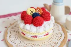 ハンドメイド あみぐるみ フルーツケーキのサムネイル