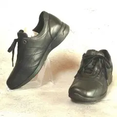 【人気定番デザイン】極美品 ペダラ【22.5】本革 サイドジップスニーカー 黒