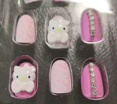 激安☆お得☆Hello Kitty ネイルチップセットのサムネイル