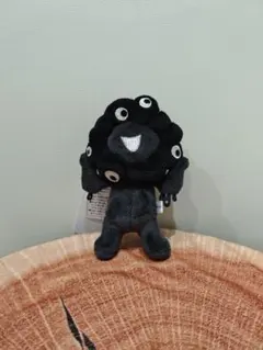 万博 ミャクミャク ぬいぐるみ 黒 カラビナ 立ち ブラック
