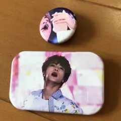 BTS JIN 缶バッジ2個セット