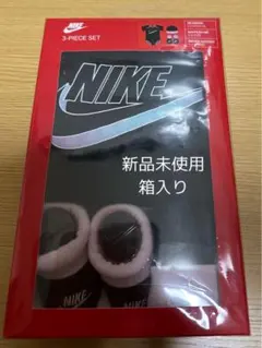 NIKE ロンパース　靴下　帽子　3点セット