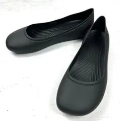未使用級　crocs クロックス Brooklyn Flat W9 25cm 黒のサムネイル
