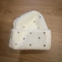 ビジュー付きホワイトニット帽