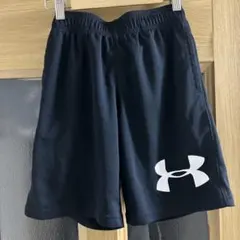 Under Armour ブラック ハーフパンツ 140 バスケットボール