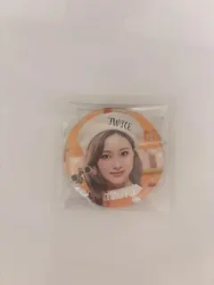 TWICE ツウィ TZUYU 缶バッジ TWICE in wonderland