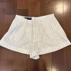 ZARA ホワイト ストライプ ショートパンツ 24