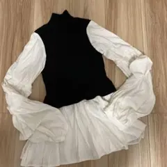 タートルネック 黒リブ編み 白バルーンスリーブ