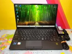 未使用に近い 富士通 U9312/K i7/16GB/新品1TB 極美品 超軽量