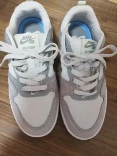 NIKE　SB スニーカーのサムネイル