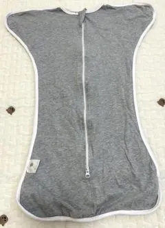 Aikuruc スワドル Mサイズ　グレー