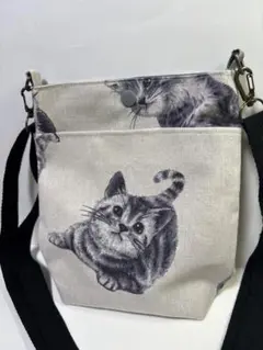 ポシェット　ショルダーバッグ　猫柄