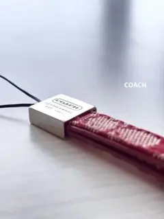＊極美品＊COACH ストラップ(シグネチャー)レッド