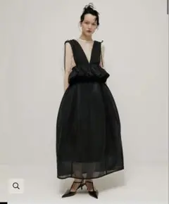 LAEMUSE ROUNDED SHEER SKIRT
