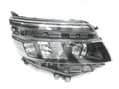 80 前期 ヴォクシー 右 LED ヘッドライト　81110-28D21 80 前期 ヴォクシー 右 LED ヘッドライト 81110-28D21 - メルカリ