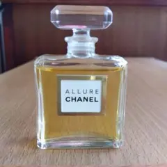 CHANEL ALLURE パルファム ボトルのサムネイル