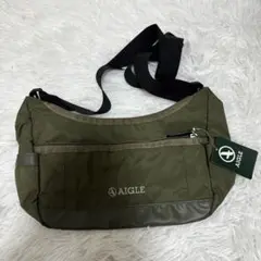 AIGLE カーキ ショルダーバッグ