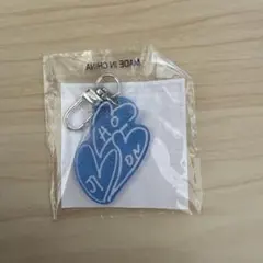 TREASURE ジフン カプセルトイ ラメ ハート アクキー